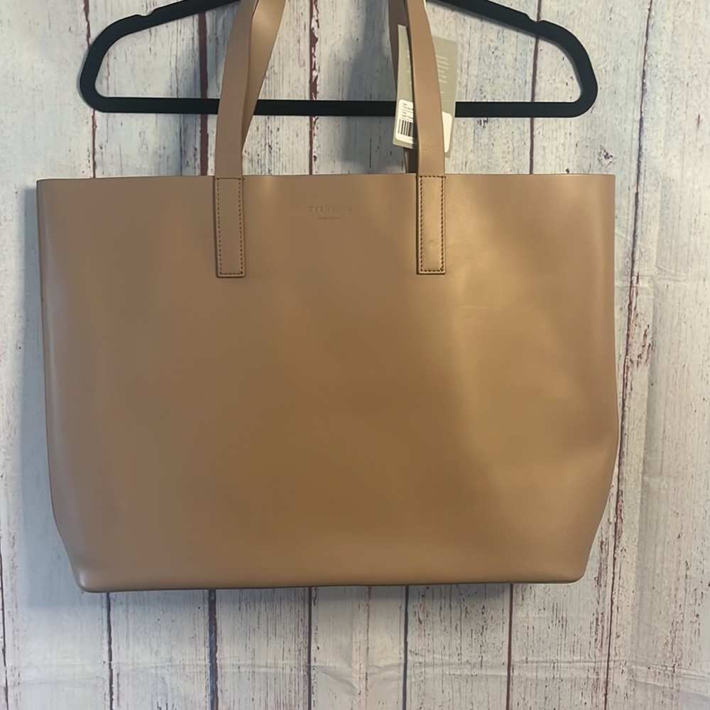 SOLD- NWT Everlane the Day Market Tote in light Taupe - Picture 7 of 12